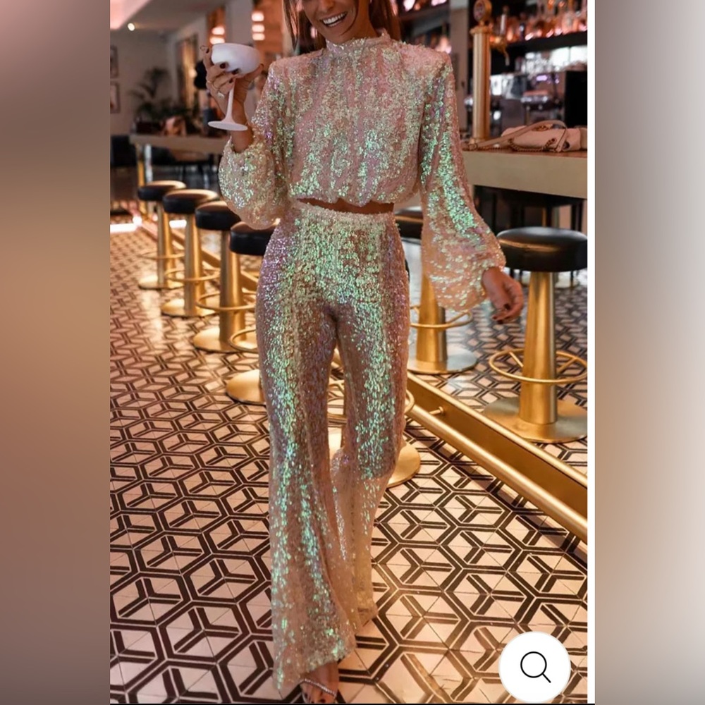 Size small sequin pants and top from she picker